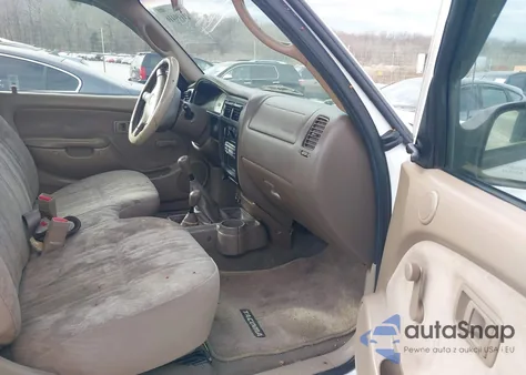 2004 Toyota Tacoma из США, поврежденный, VIN 5TEPM62N04Z354234